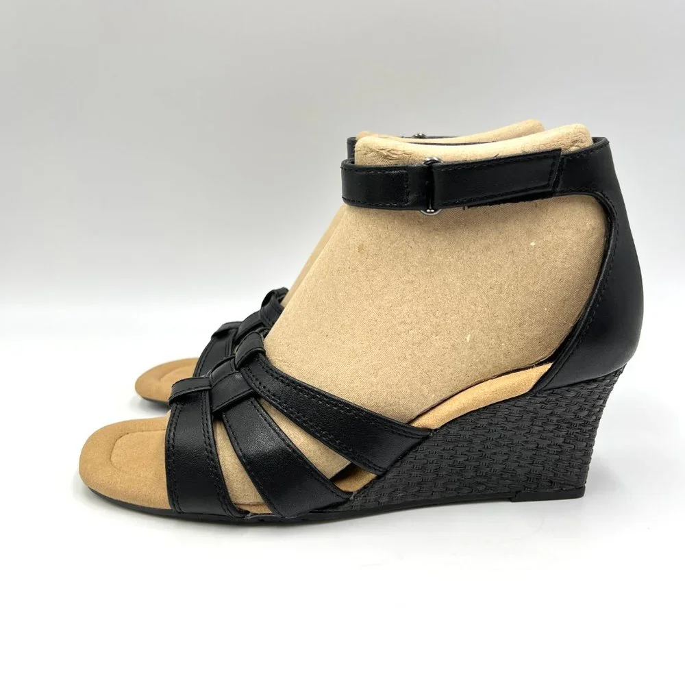 Clarks Womens Size 7 7M Kyarra Joy Black Leather Wedges‎ Sandals Shoes